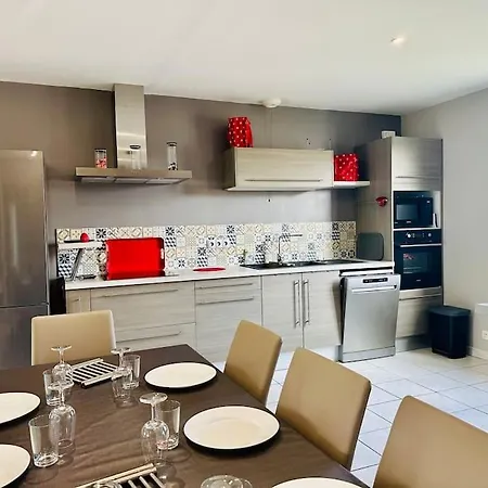 Au Petit Bonheur - Maison Familiale Au Calme * Genouille (Charente-Maritime)