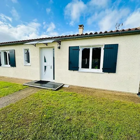 Hébergement de vacances Au Petit Bonheur - Maison Familiale Au Calme Genouille (Charente-Maritime)