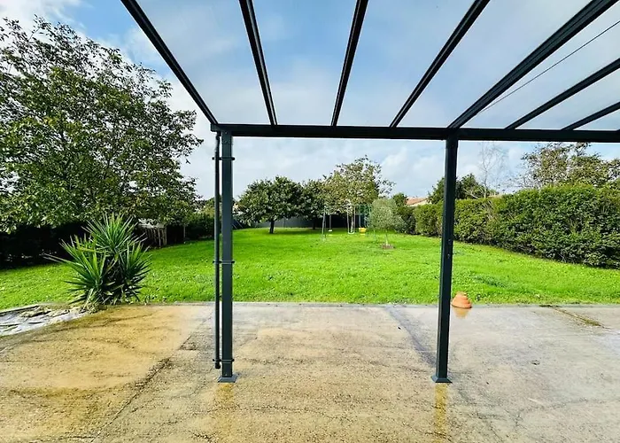 Au Petit Bonheur - Maison Familiale Au Calme